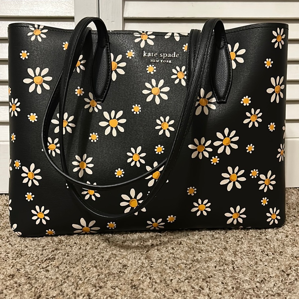 Kate Spade Tote Bag with small bag with it